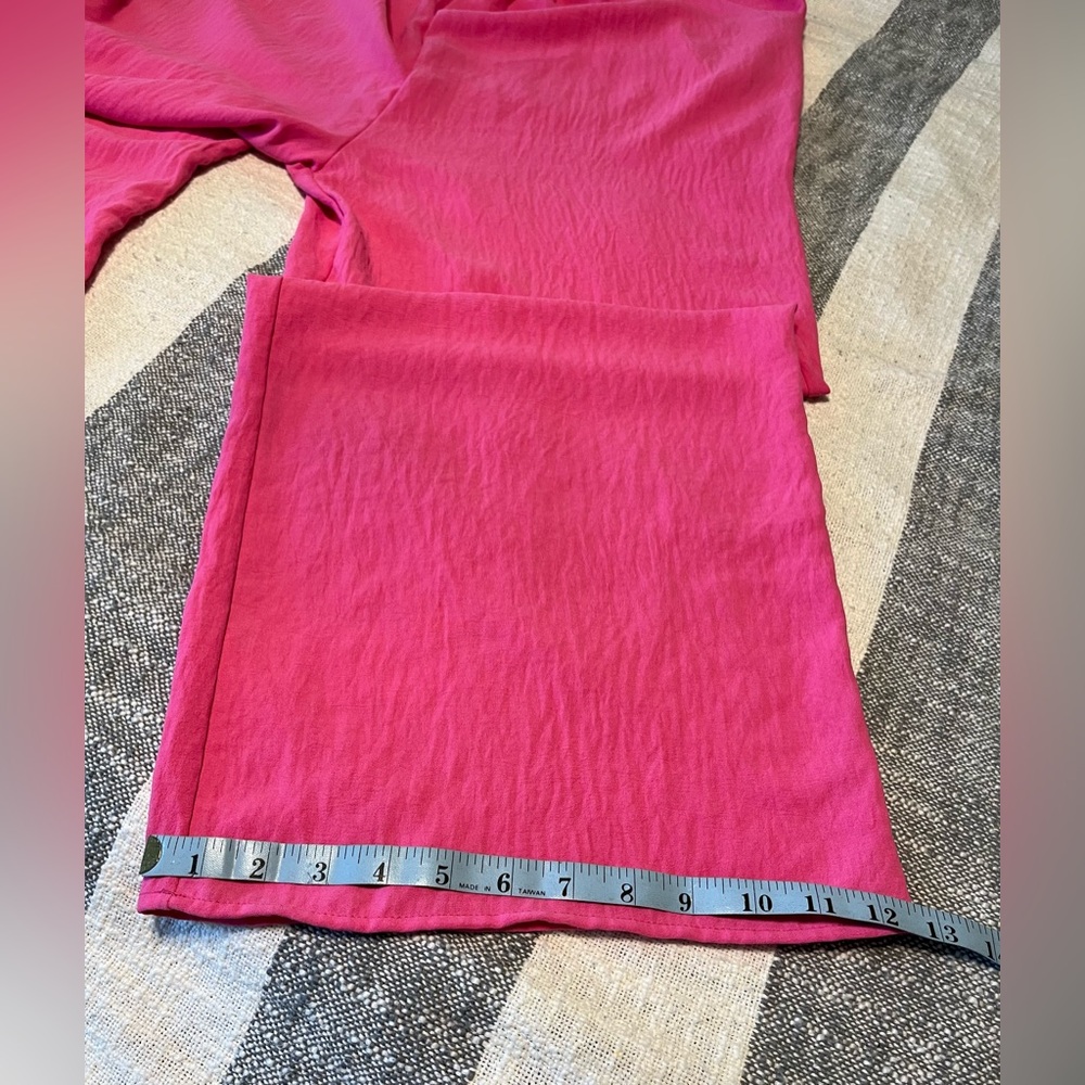 Lovely Melody Pink Wide Leg Overalls Romper SZ L Sleeveless Gauzy Feel - Picture 7 of 12